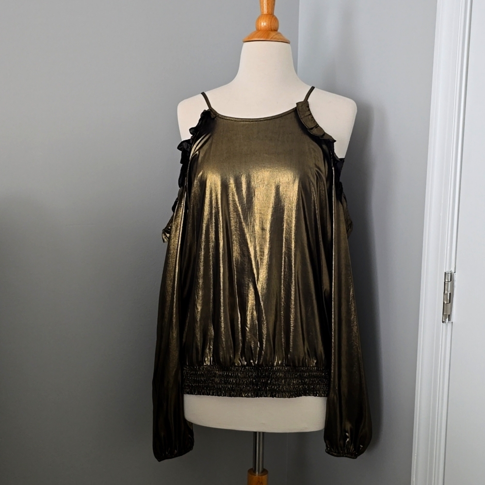 Gold tone open shoulder shirt